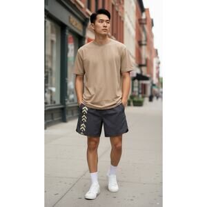 Barry's Men's Training Shorts in Black/Tan, size Medium